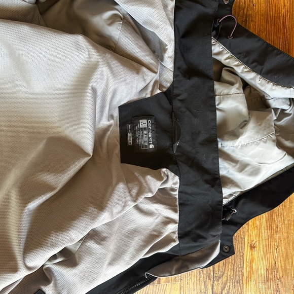 Carhartt Women’s Rain Jacket - Picture 2 of 4